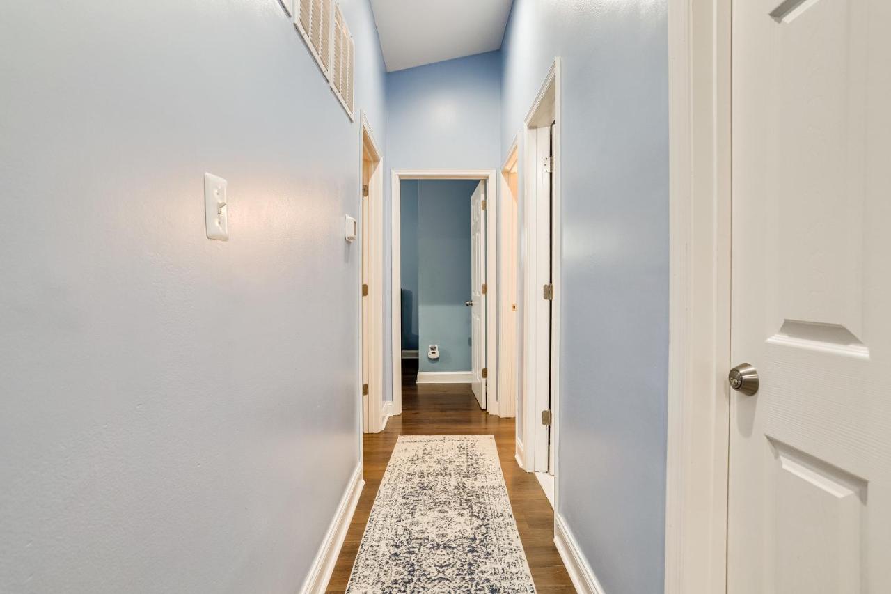 Escape To Our Cozy 3 Bed Rm 2 Bath Unit In Alexandria Va Villa Exterior photo